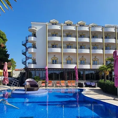 Miramare Hotel 4*