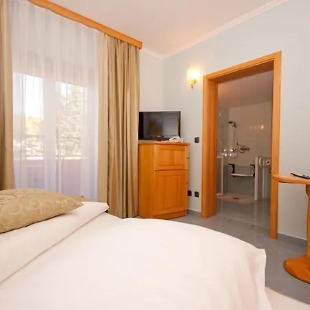 Miramare Hotel 4*