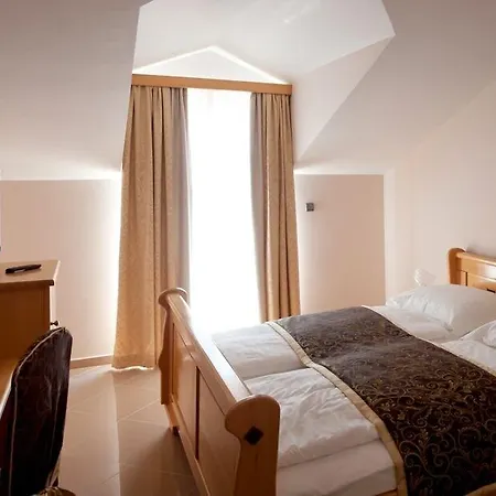Miramare Hotel