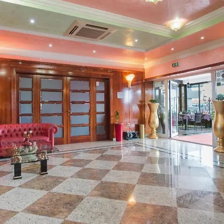 Miramare Hotel 4*