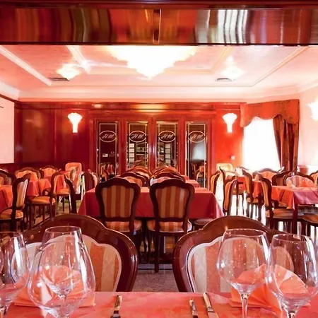 Miramare Szálloda 4*